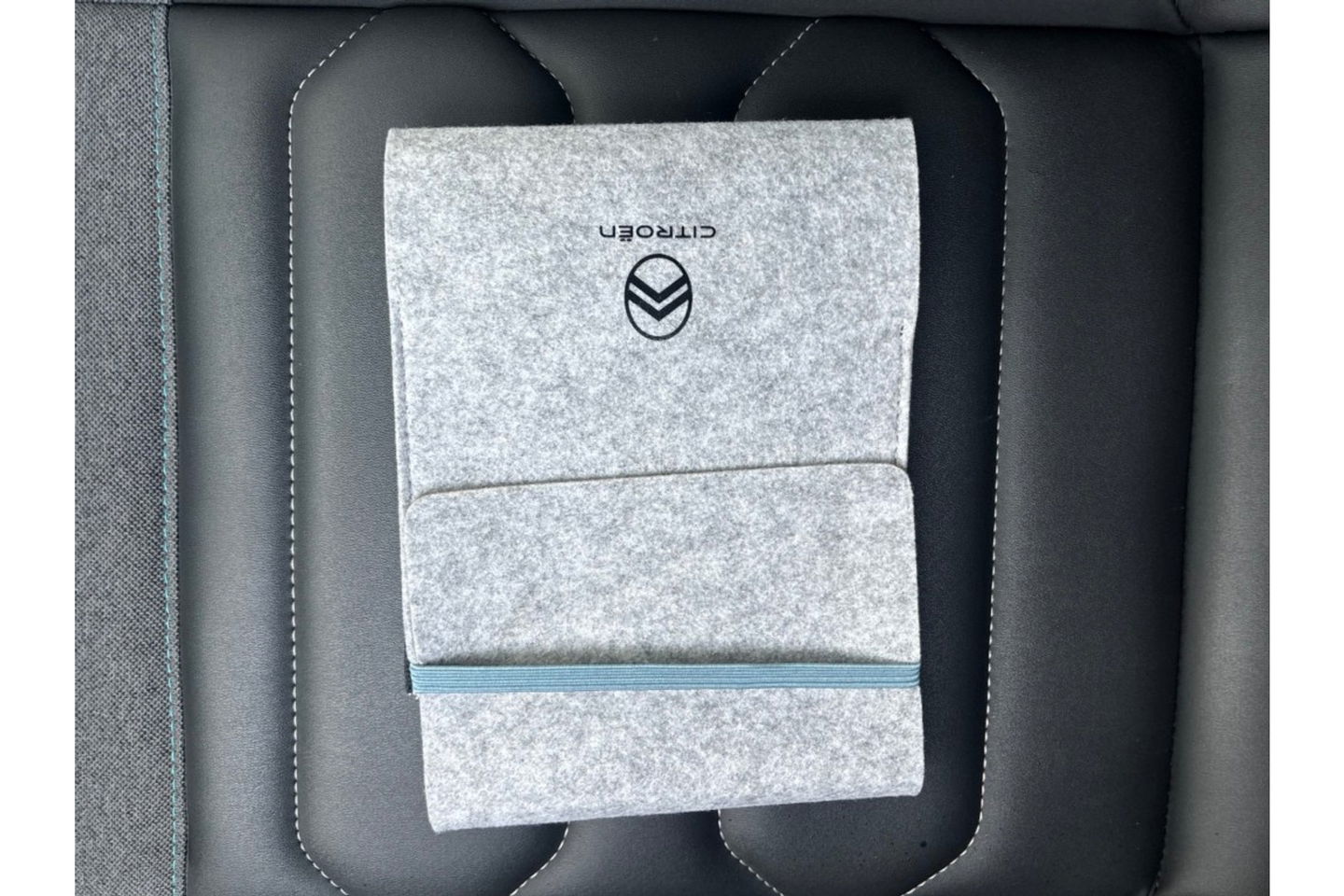 Kia Xceed 1.6 GDI PHEV AUTOMAAT BUSINESS LINE AIRCO CARPLAY PDC-CAMERA.