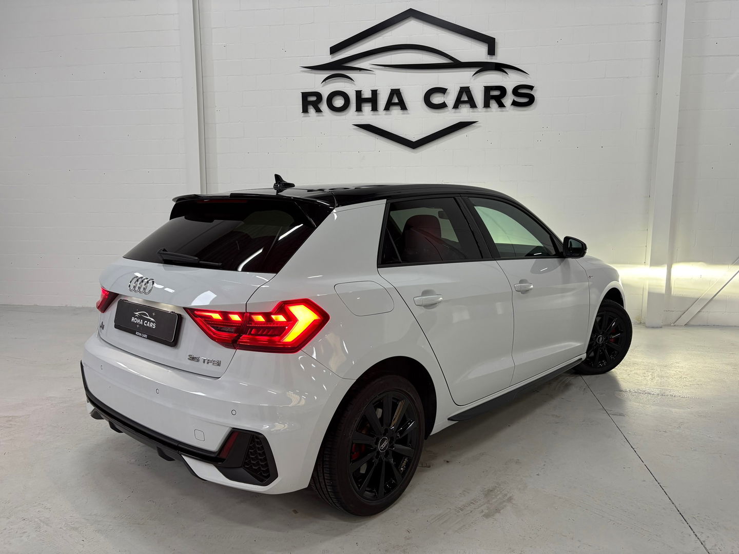 Audi A1 Sportback 35TFSI 1.5 S-Line FULL OPTIONS