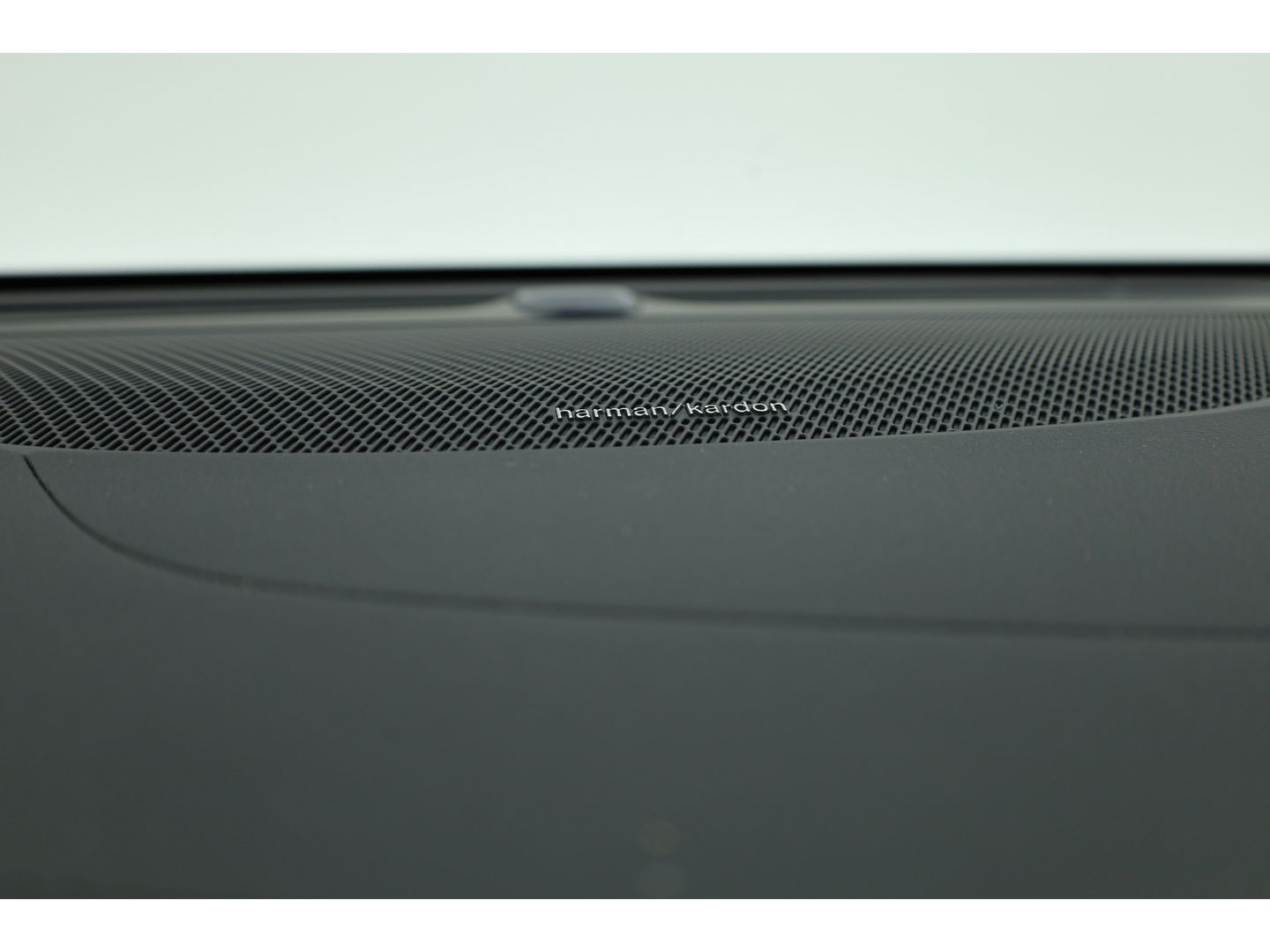 Volvo V60 2.0 T8 Plug-in hybrid AWD Ultra Dark | Pano-dak | Head-up | 360 camera | Trekhaak | H&K Audio |