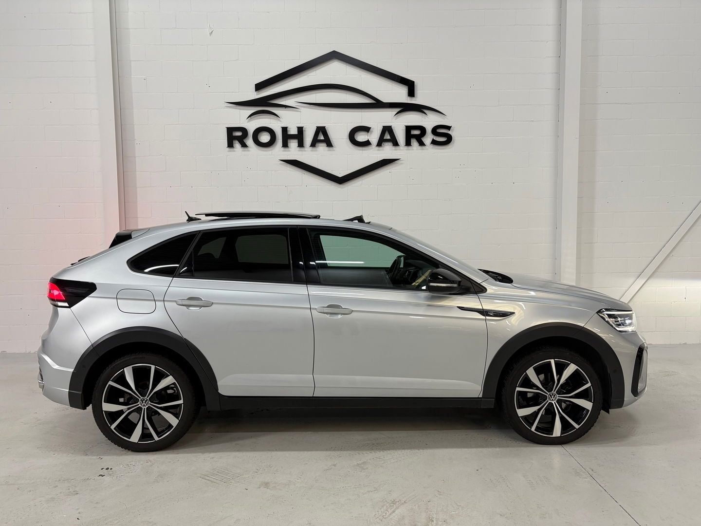 Volkswagen Taigo 1.5 TSI R-Line, BOMVOL, Pano, Beats audio