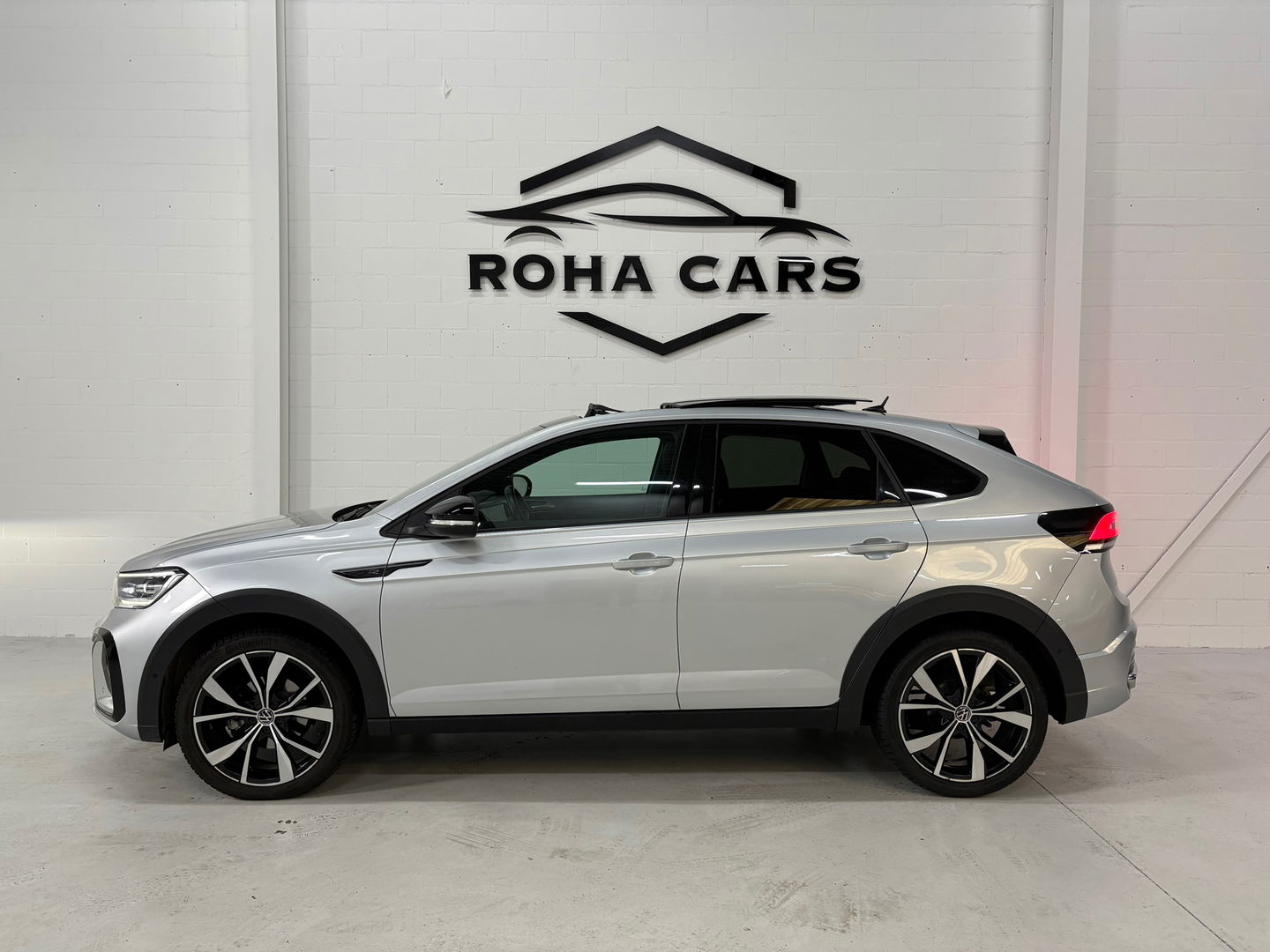 Volkswagen Taigo 1.5 TSI R-Line, BOMVOL, Pano, Beats audio