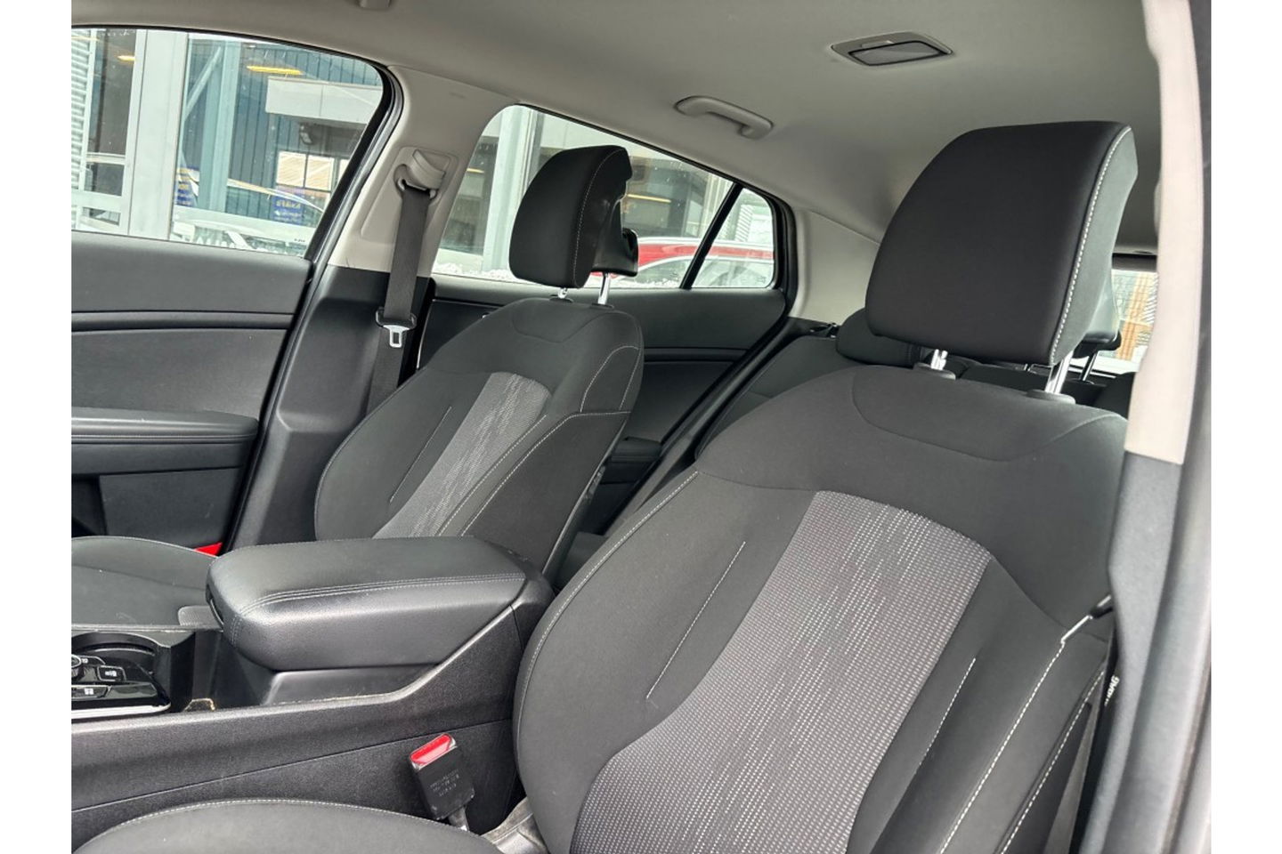 Kia Sportage 1.6 T-GDI PHEV ACTIVE BUSINESS 4X4 AIRCO NAVI PDC CAMERA