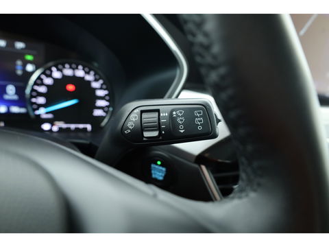 Ford Kuga 2.5 PHEV Titanium | Trekhaak | Cruise Control | Apple CarPlay | Navi | Stoel- Stuurverw. | 18''