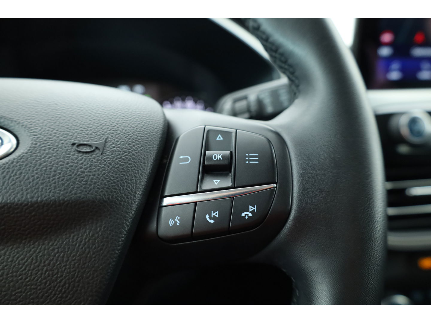 Ford Kuga 2.5 PHEV Titanium | Trekhaak | Cruise Control | Apple CarPlay | Navi | Stoel- Stuurverw. | 18''