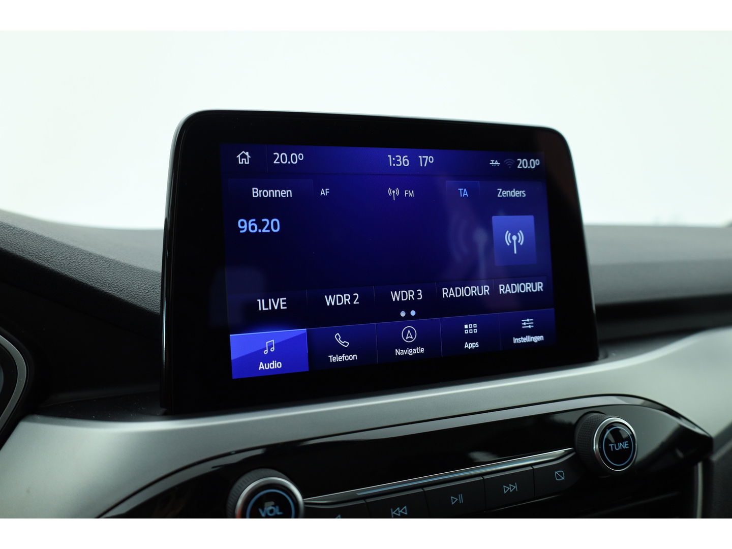 Ford Kuga 2.5 PHEV Titanium | Trekhaak | Cruise Control | Apple CarPlay | Navi | Stoel- Stuurverw. | 18''