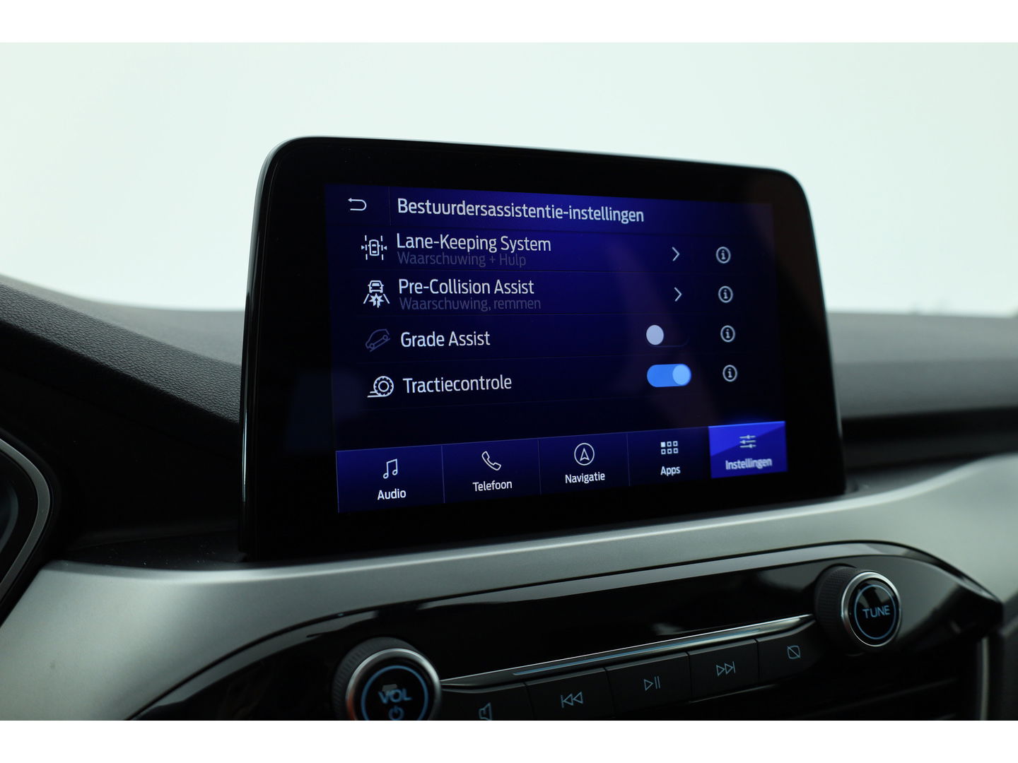 Ford Kuga 2.5 PHEV Titanium | Trekhaak | Cruise Control | Apple CarPlay | Navi | Stoel- Stuurverw. | 18''