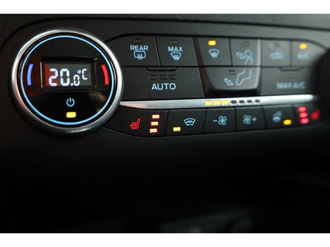 Ford Kuga 2.5 PHEV Titanium | Trekhaak | Cruise Control | Apple CarPlay | Navi | Stoel- Stuurverw. | 18''