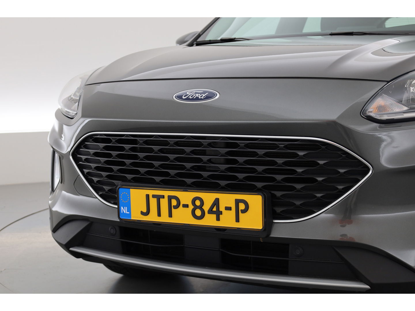 Ford Kuga 2.5 PHEV Titanium | Trekhaak | Cruise Control | Apple CarPlay | Navi | Stoel- Stuurverw. | 18''