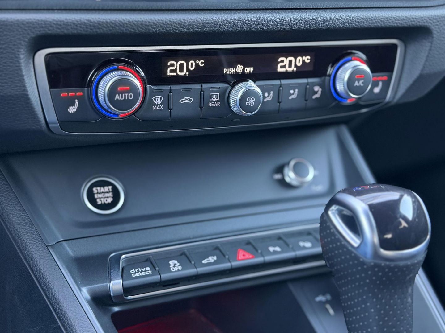 Audi Q3 45 TFSI e S edition |Memory|Sonos|ACC|Sfeer|Camera|19"