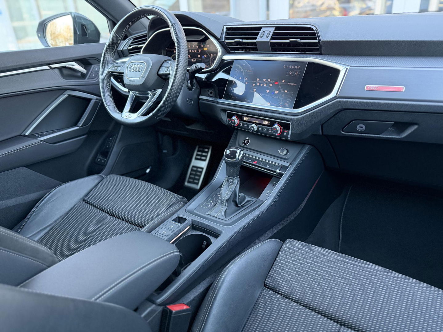 Audi Q3 45 TFSI e S edition |Memory|Sonos|ACC|Sfeer|Camera|19"