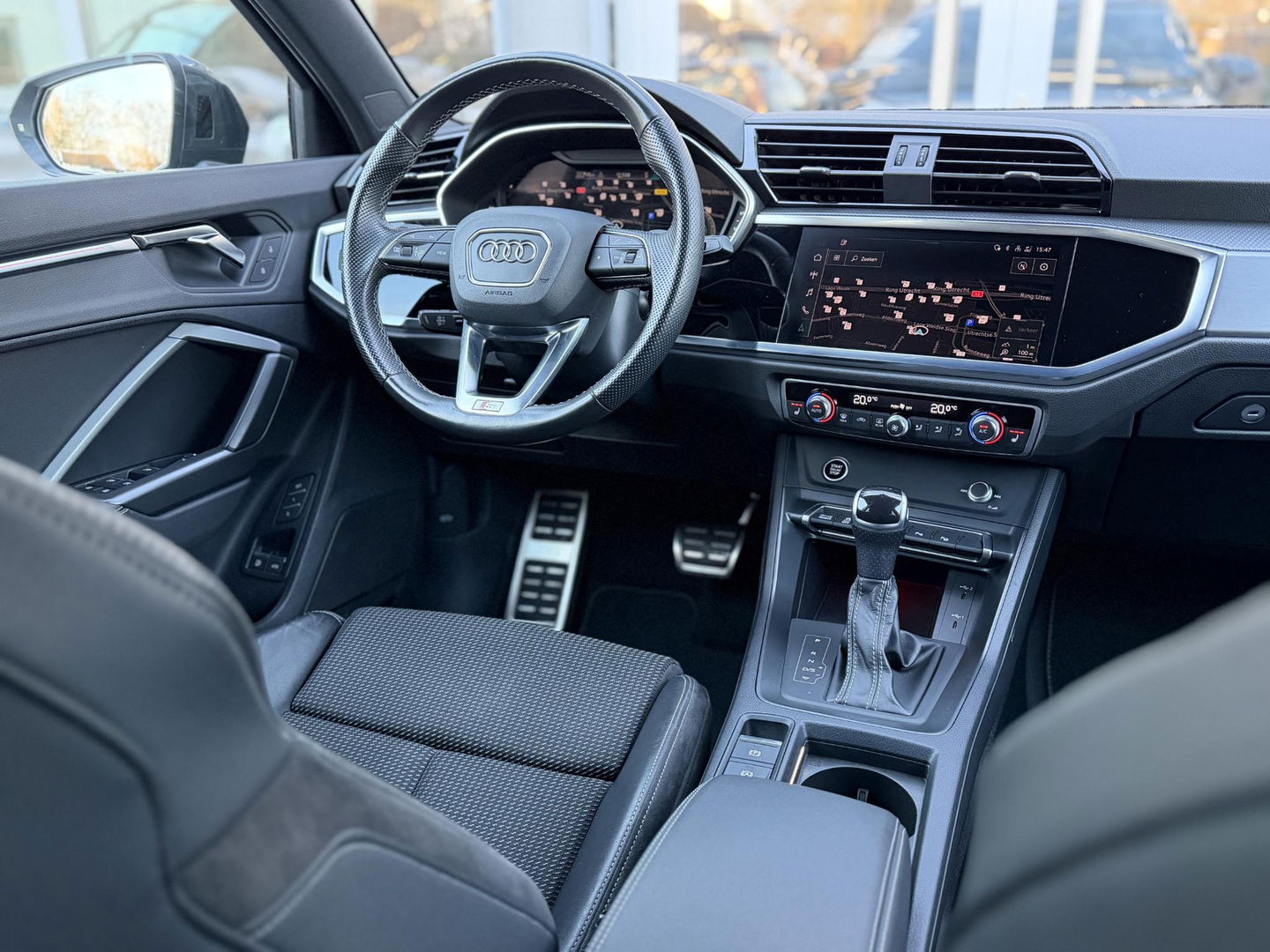 Audi Q3 45 TFSI e S edition |Memory|Sonos|ACC|Sfeer|Camera|19"