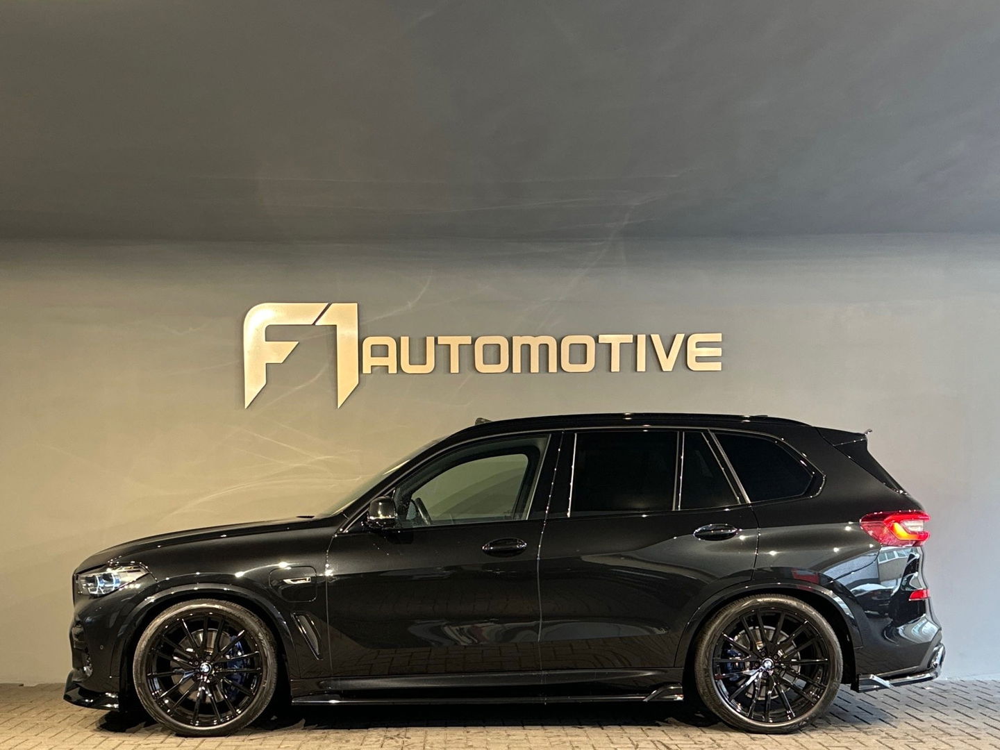 BMW X5 XDrive45e M Sport Pano|M Seat|HuD|Massage|Trekh|Carbon