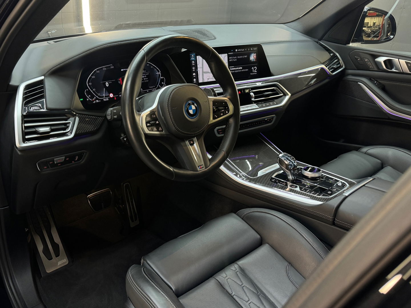 BMW X5 XDrive45e M Sport Pano|M Seat|HuD|Massage|Trekh|Carbon