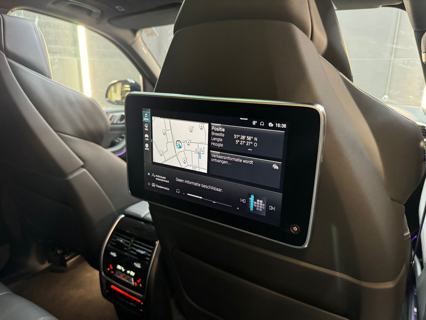 BMW X5 XDrive45e M Sport Pano|M Seat|HuD|Massage|Trekh|Carbon