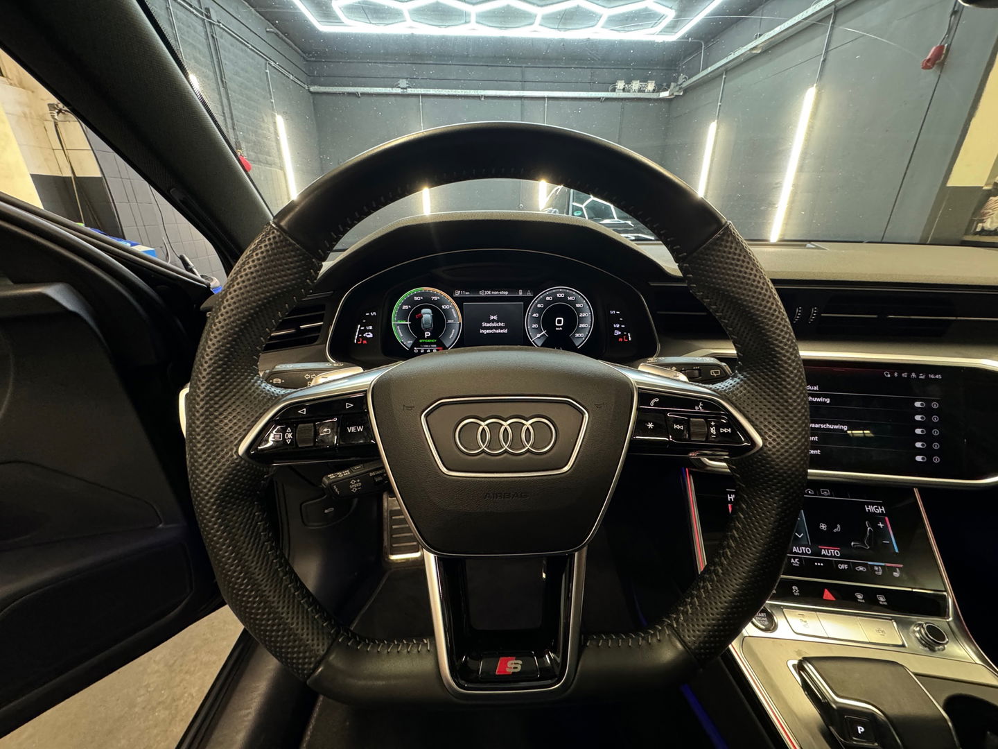 Audi A6 Avant 55 TFSI e quattro Competition Pano|Memory|360c