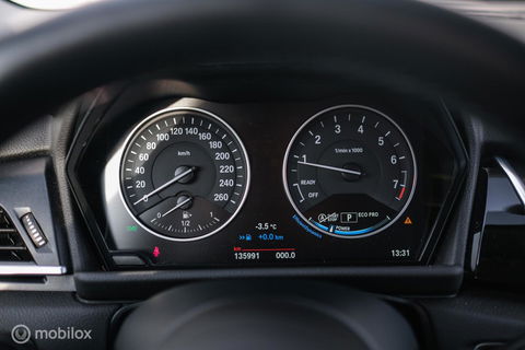 BMW 2 Serie Active Tourer 220i High Executive | LED | Stoelverwarming | Sportstoelen | PDC | Automaat |