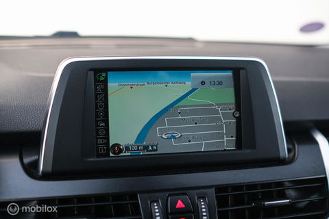 BMW 2 Serie Active Tourer 220i High Executive | LED | Stoelverwarming | Sportstoelen | PDC | Automaat |