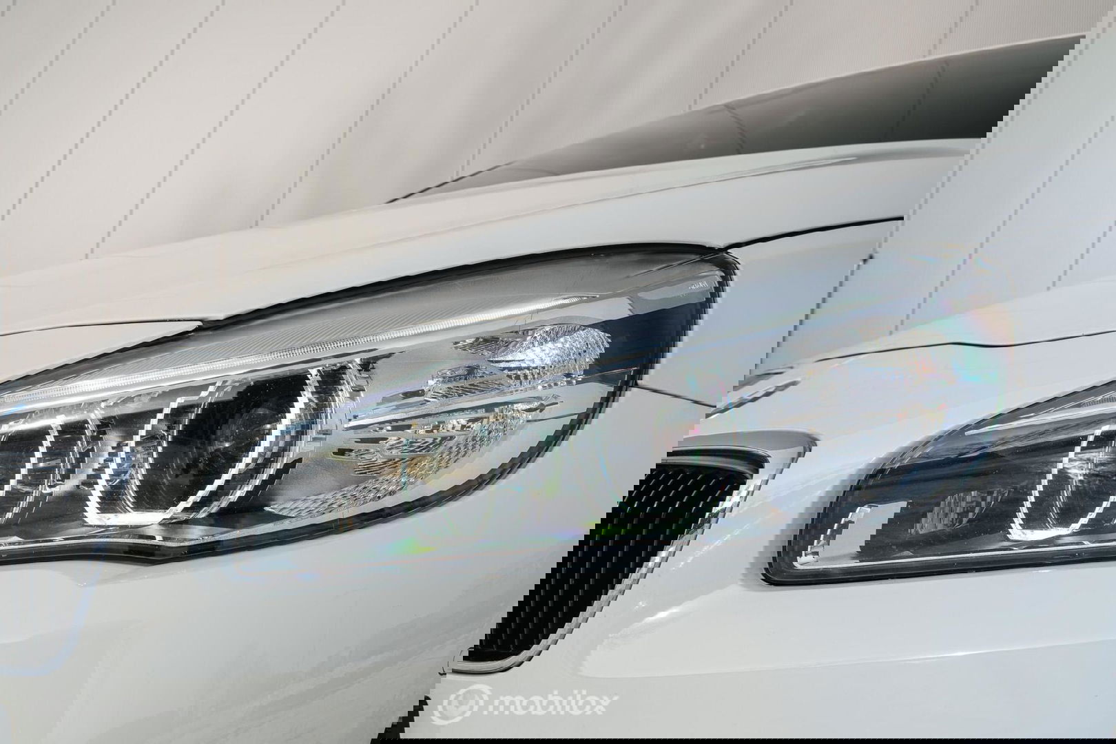 BMW 2 Serie Active Tourer 220i High Executive | LED | Stoelverwarming | Sportstoelen | PDC | Automaat |