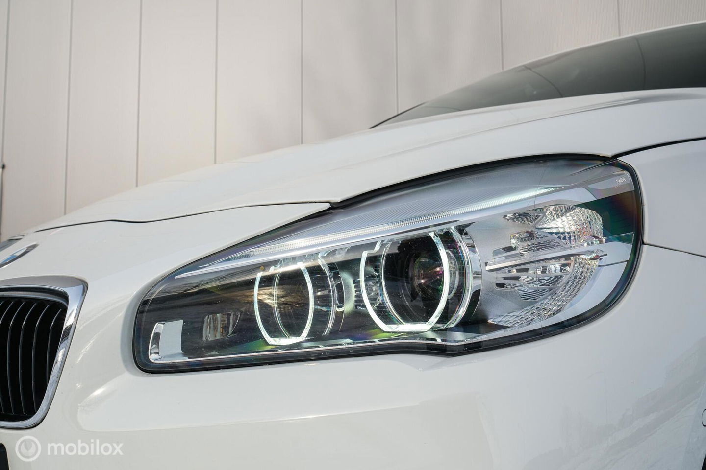 BMW 2 Serie Active Tourer 220i High Executive | LED | Stoelverwarming | Sportstoelen | PDC | Automaat |