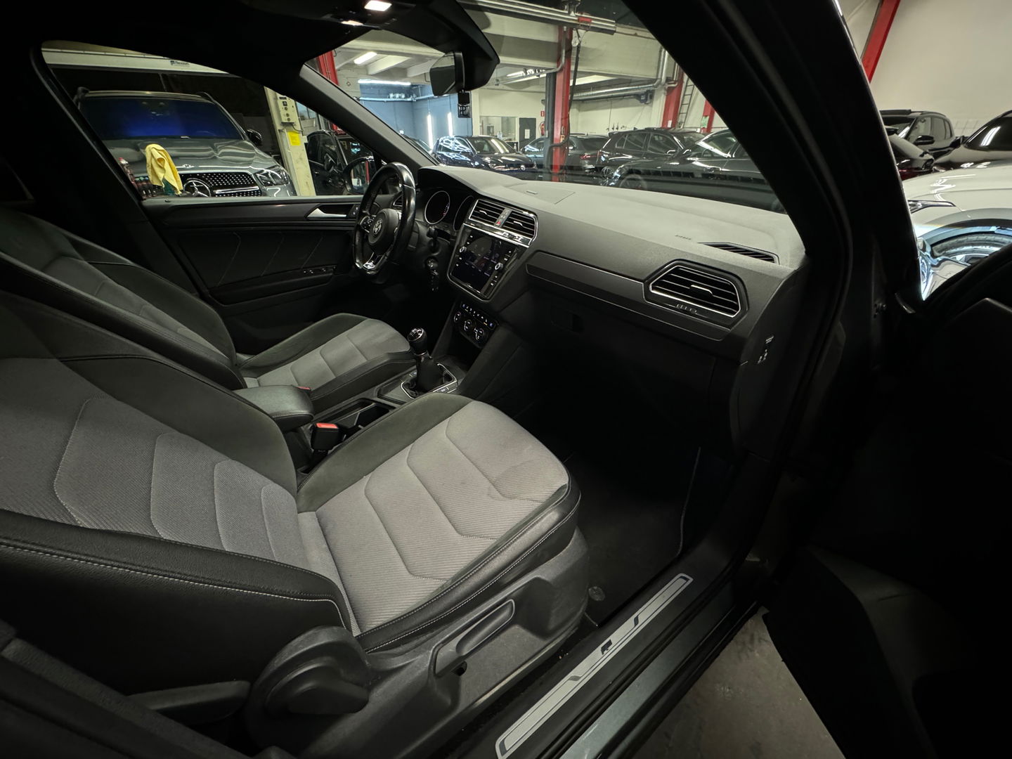 Volkswagen Tiguan 1.5 TSI ACT Business 3X R Line ACC|Head Up