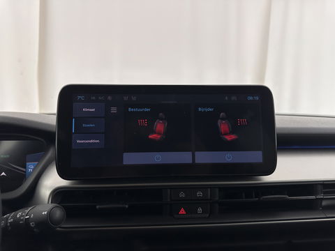 Jeep Avenger Summit 54 kWh [ 3-Fase ] {SOH-95%} (INCL-BTW) *LEATHER-MICROFIBRE | FULL-LED | ADAPTIVE-CRUISE | BLIND-SPOT | CAMERA | DIGI-COCKPIT | NAVI-FULLMAP | HEATED-COMFORTSEATS | ECC | CCS-FASTLOADER |  PDC | CARPLAY | CRUISE | 18''AL