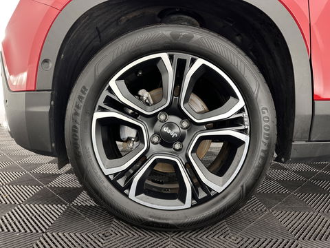 Jeep Avenger Summit 54 kWh [ 3-Fase ] {SOH-95%} (INCL-BTW) *LEATHER-MICROFIBRE | FULL-LED | ADAPTIVE-CRUISE | BLIND-SPOT | CAMERA | DIGI-COCKPIT | NAVI-FULLMAP | HEATED-COMFORTSEATS | ECC | CCS-FASTLOADER |  PDC | CARPLAY | CRUISE | 18''AL