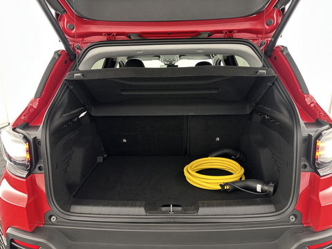 Jeep Avenger Summit 54 kWh [ 3-Fase ] {SOH-95%} (INCL-BTW) *LEATHER-MICROFIBRE | FULL-LED | ADAPTIVE-CRUISE | BLIND-SPOT | CAMERA | DIGI-COCKPIT | NAVI-FULLMAP | HEATED-COMFORTSEATS | ECC | CCS-FASTLOADER |  PDC | CARPLAY | CRUISE | 18''AL