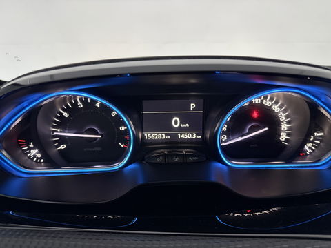 Peugeot 2008 1.2 PureTech Allure | Clima | Cruise | Carplay | Trekh. | Navi | Parkeersens.