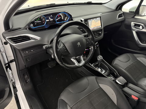 Peugeot 2008 1.2 PureTech Allure | Clima | Cruise | Carplay | Trekh. | Navi | Parkeersens.