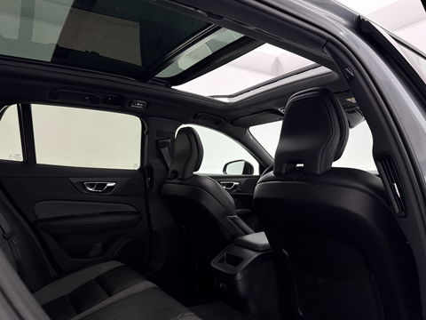 Volvo V60 2.0 T4 R-Design | Pano | Virtual | Memory | Stoelverw. | Camera | Carplay | Cruise | NAP