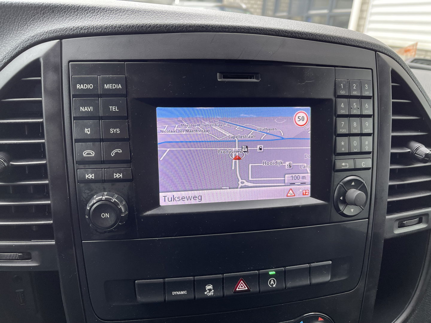 Mercedes-Benz Vito 114 CDI Lang L2H1 automaat / vaste prijs rijklaar € 24.950 ex btw / bpm vrij / lease vanaf € 439 / airco / cruise / navi / camera / pdc / stoelverwarming / led koplampen !