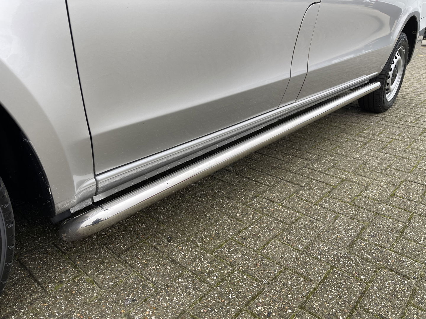 Mercedes-Benz Vito 114 CDI Lang L2H1 automaat / vaste prijs rijklaar € 24.950 ex btw / bpm vrij / lease vanaf € 439 / airco / cruise / navi / camera / pdc / stoelverwarming / led koplampen !