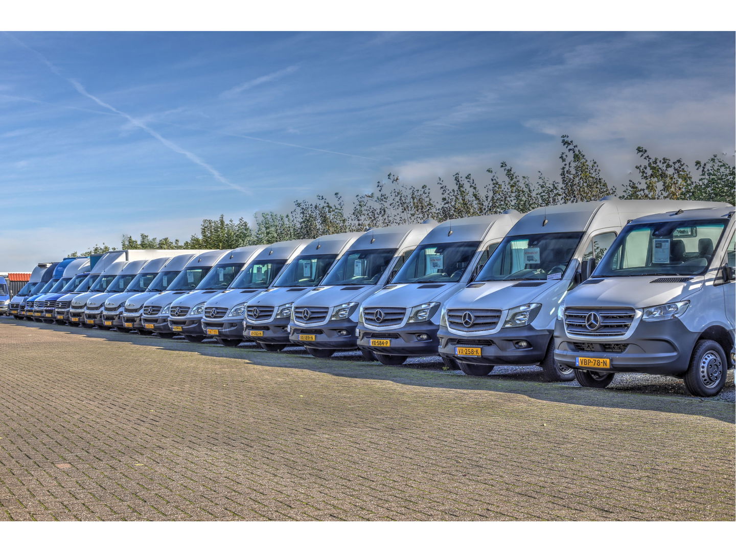 Renault Master T35 2.3 dCi 136pk Euro 6 L2H2 - Imperiaal - Trekhaak