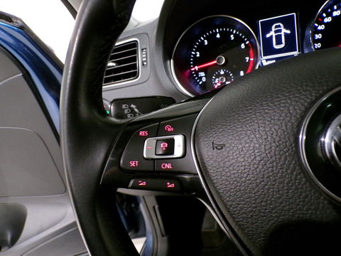 Volkswagen Polo 1.0 TSI 95PK Edition "Origineel NL!" Xenon-LED Adaptive-cruise Stoelverwarming Parkeersensoren 17"Velgen 4-Season