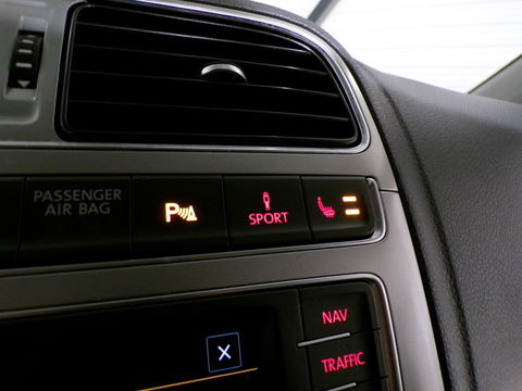 Volkswagen Polo 1.0 TSI 95PK Edition "Origineel NL!" Xenon-LED Adaptive-cruise Stoelverwarming Parkeersensoren 17"Velgen 4-Season