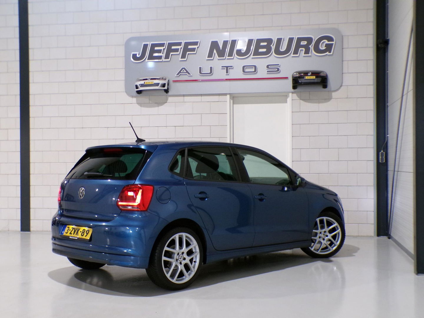 Volkswagen Polo 1.0 TSI 95PK Edition "Origineel NL!" Xenon-LED Adaptive-cruise Stoelverwarming Parkeersensoren 17"Velgen 4-Season