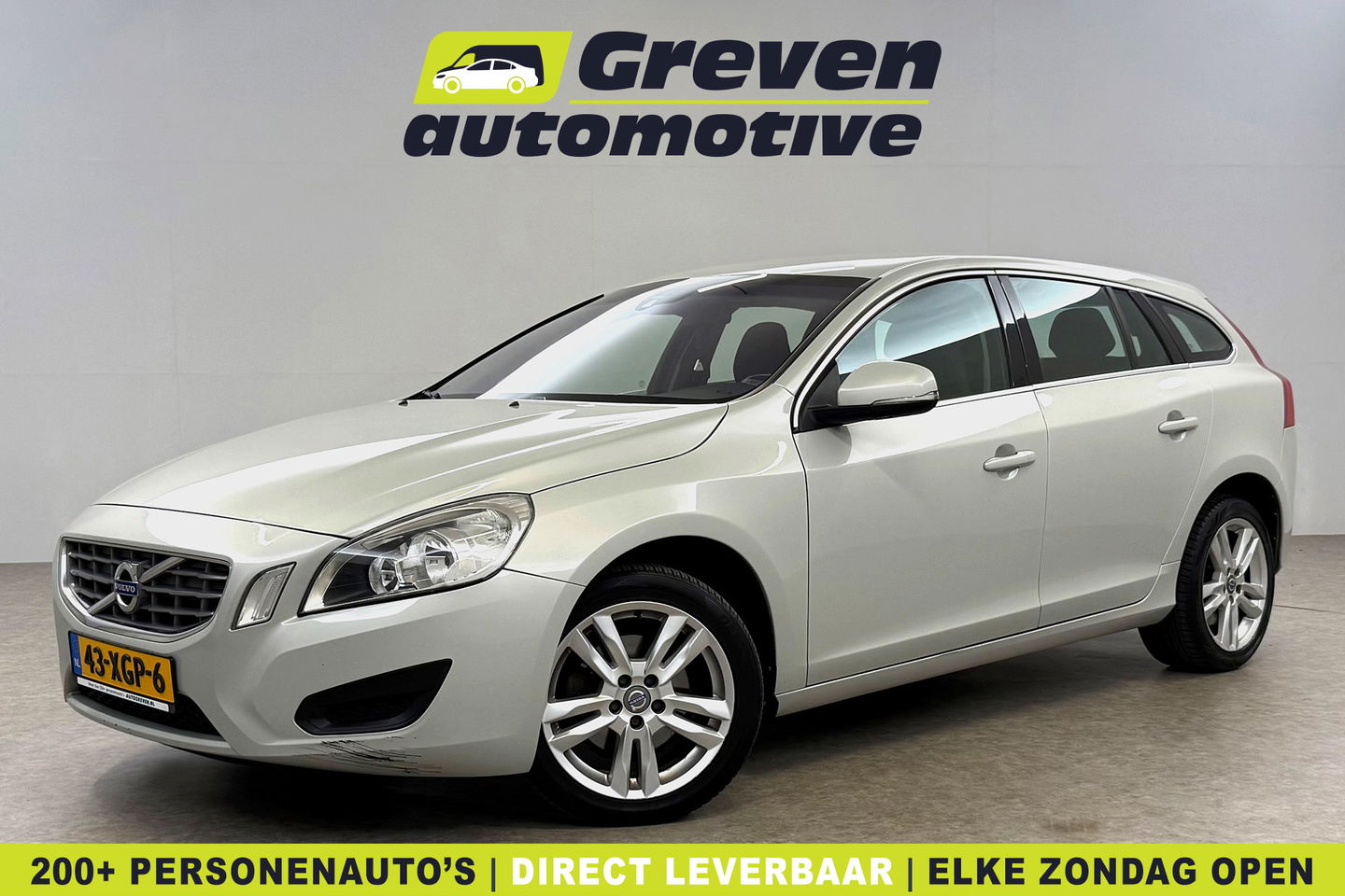 Volvo V60 1.6 T3 Momentum NIEUWE APK | Cruise | Navigatie | Parkeersens | Clima | NAP