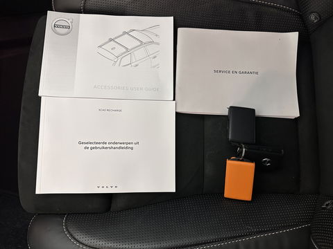 Volvo XC40 Recharge P8 AWD R-Design [ 3-Fase ] {SOH-90%} (INCL-BTW) Aut. *PANO | LEATHER-ALCANTARA | ADAPTIVE-CRUISE | DIGI-COCKPIT | FULL-LED | HARMAN/KARDON | TOPVIEW | NAVI-FULLMAP | ECC | PDC | KEYLESS | HEATED-SPORTSEATS | TOWBAR | 20''ALU*