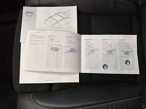 Volvo XC40 Recharge P8 AWD R-Design [ 3-Fase ] {SOH-90%} (INCL-BTW) Aut. *PANO | LEATHER-ALCANTARA | ADAPTIVE-CRUISE | DIGI-COCKPIT | FULL-LED | HARMAN/KARDON | TOPVIEW | NAVI-FULLMAP | ECC | PDC | KEYLESS | HEATED-SPORTSEATS | TOWBAR | 20''ALU*