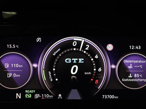 Volkswagen Golf 1.4 eHybrid GTE | Adaptive cruise | Camera | Park Assist | Carplay | Navigatie | Sfeerverlichting | LED Plus | Sportstoelen | Climate control | PHEV | Plug In