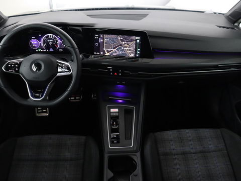 Volkswagen Golf 1.4 eHybrid GTE | Adaptive cruise | Camera | Park Assist | Carplay | Navigatie | Sfeerverlichting | LED Plus | Sportstoelen | Climate control | PHEV | Plug In