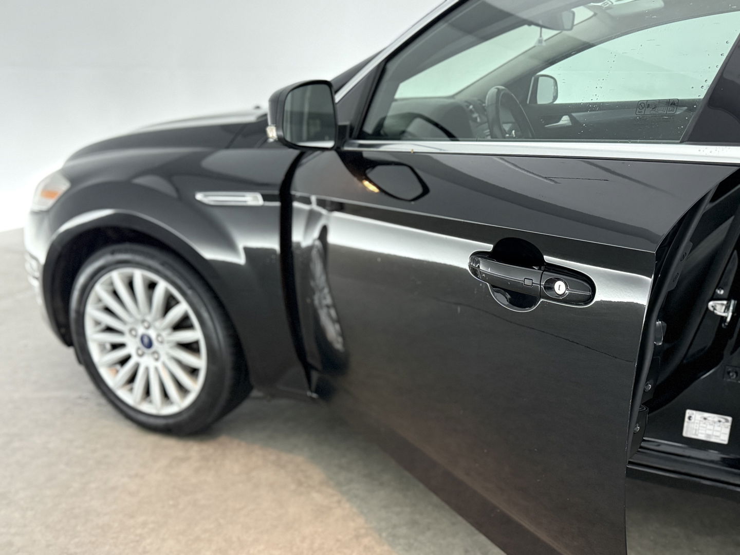 Ford Mondeo 1.6 TDCi ECOnetic | Pano | Clima | Trekh. | Cruise | Stoelverw. | Navi | Parkeersens. | Keyless | NAP