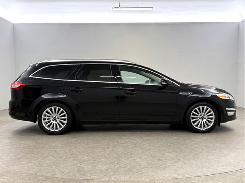 Ford Mondeo 1.6 TDCi ECOnetic | Pano | Clima | Trekh. | Cruise | Stoelverw. | Navi | Parkeersens. | Keyless | NAP