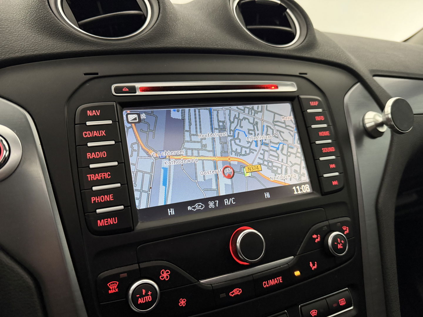 Ford Mondeo 1.6 TDCi ECOnetic | Pano | Clima | Trekh. | Cruise | Stoelverw. | Navi | Parkeersens. | Keyless | NAP