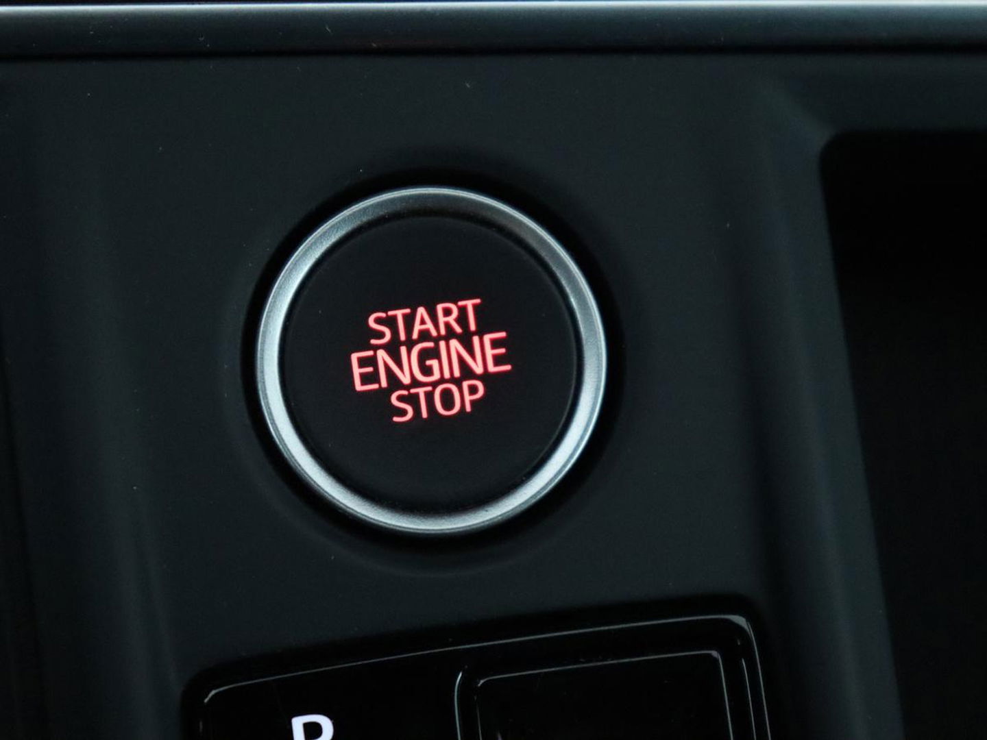 SEAT Leon 1.5 eTSI FR Intense | Stoelverwarming | Adaptive cruise | Camera | Carplay | Navigatie | Full LED | Keyless | Stuurverwarming | Climate control