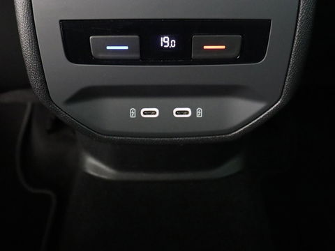 SEAT Leon 1.5 eTSI FR Intense | Stoelverwarming | Adaptive cruise | Camera | Carplay | Navigatie | Full LED | Keyless | Stuurverwarming | Climate control