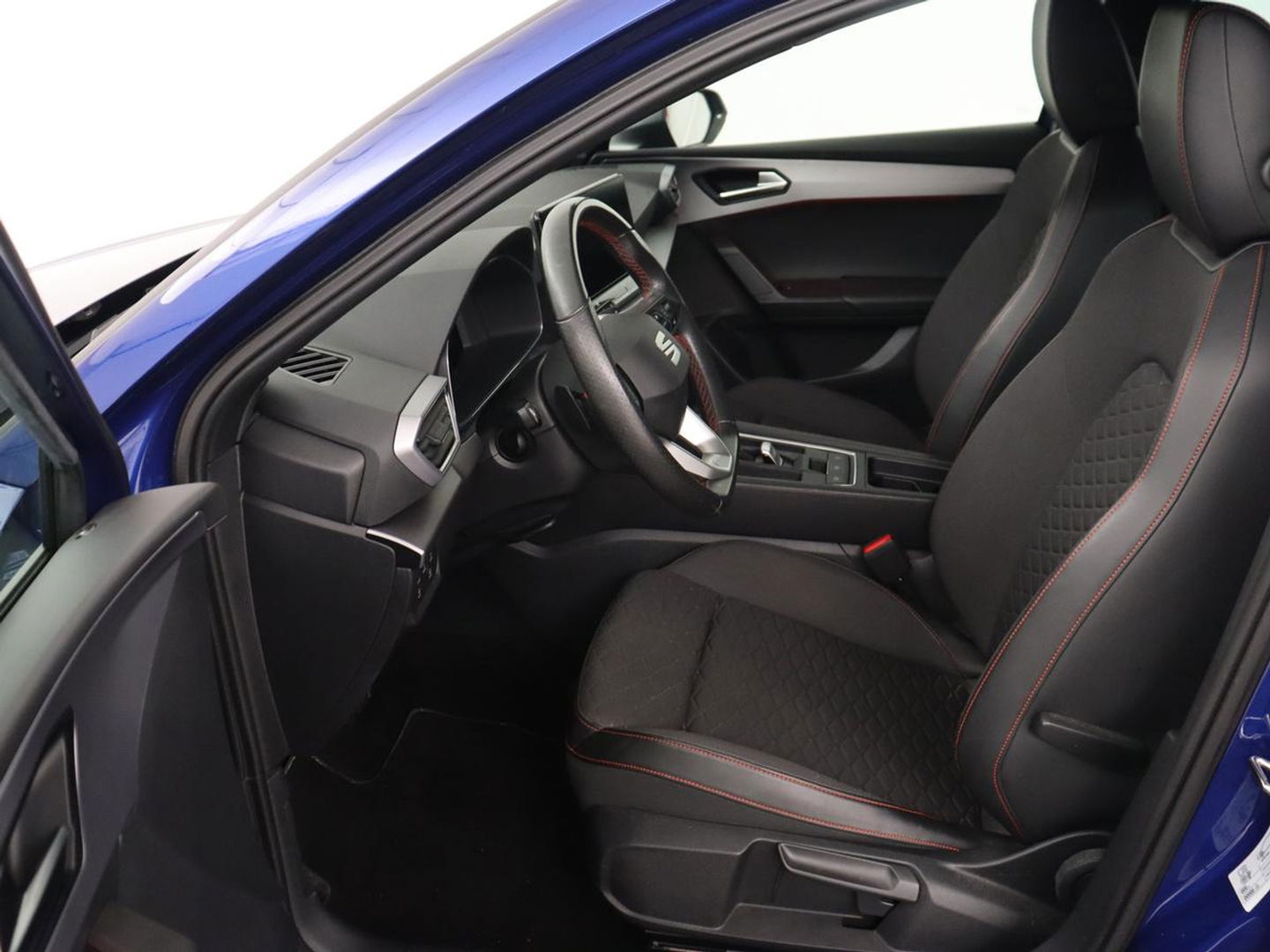 SEAT Leon 1.5 eTSI FR Intense | Stoelverwarming | Adaptive cruise | Camera | Carplay | Navigatie | Full LED | Keyless | Stuurverwarming | Climate control