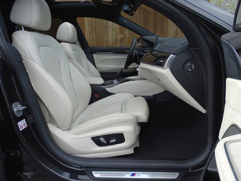 BMW 6 Serie Gran Turismo 640i 341PK / M-Sport / High Executive / Harman Kardon / LED