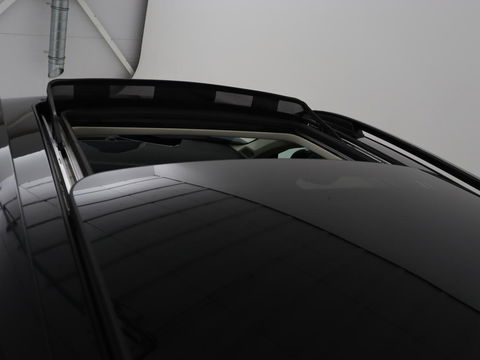 Lynk & Co 01 1.5 Plug In | Panoramadak | Infinity by Harman | Camera | Adaptive cruise | Stoelverwarming | Carplay | Memory | Full LED | PHEV