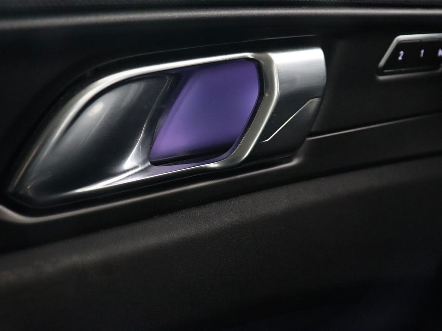 Lynk & Co 01 1.5 Plug In | Panoramadak | Infinity by Harman | Camera | Adaptive cruise | Stoelverwarming | Carplay | Memory | Full LED | PHEV